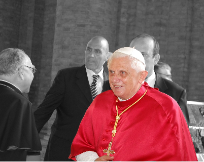 emeritní papež, zdroj: www.pixabay.com,  CC0 Public Domain 